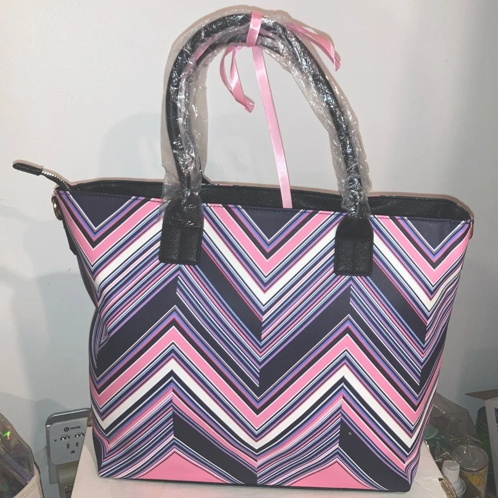 Trina Turk Chevron Print Tote  w/ Crossbody Strap NWT MSRP $148